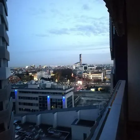 Apartment Two Towers Riverside: Old Town Rooftop Retreat *